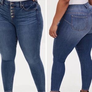 Women's Torrid Bombshell Skinny Jeans size 30T